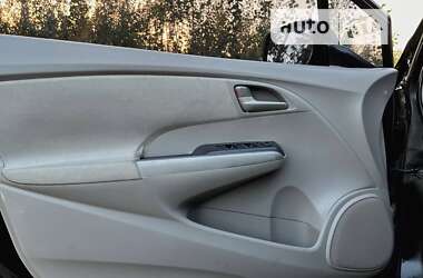 Хэтчбек Honda Insight 2009 в 