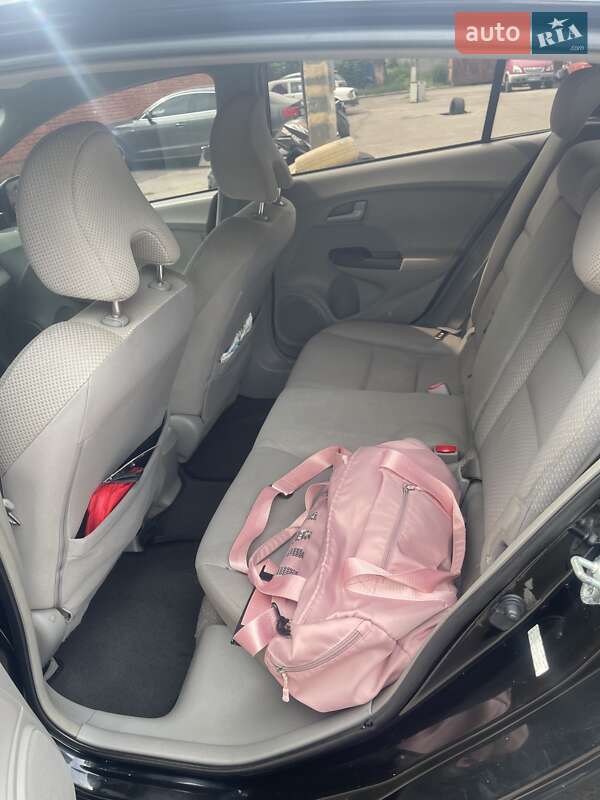 Хэтчбек Honda Insight 2012 в Чернигове