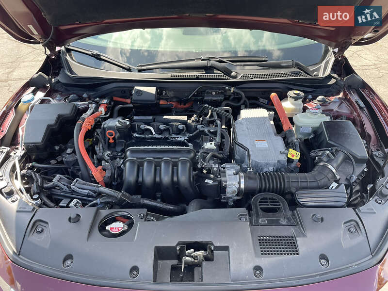 Седан Honda Insight 2018 в Каменском