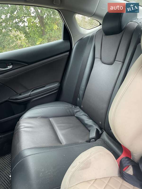 Седан Honda Insight 2018 в Конотопе