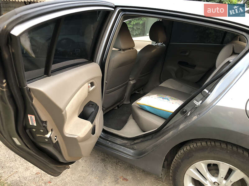 Хэтчбек Honda Insight 2012 в Полтаве
