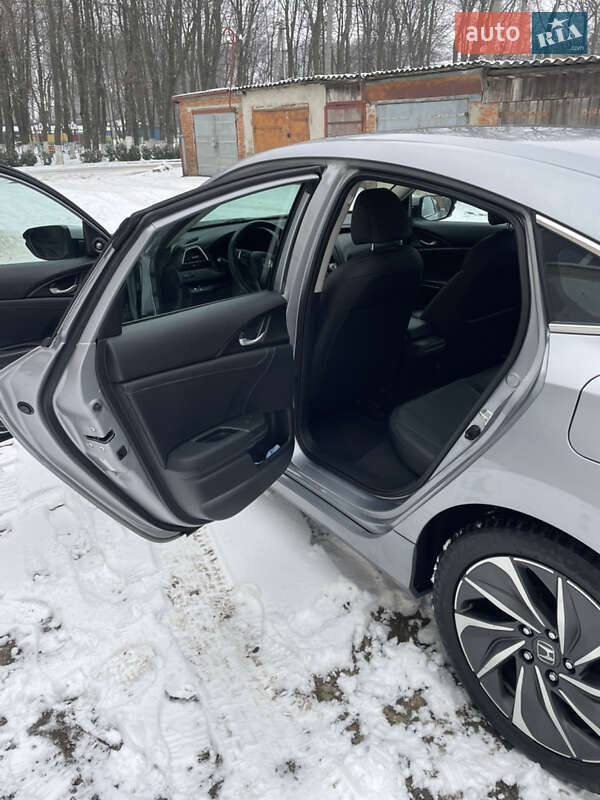 Седан Honda Insight 2019 в Одессе