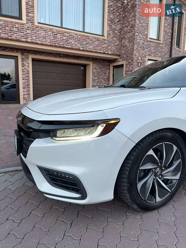 Седан Honda Insight 2018 в Чернівцях