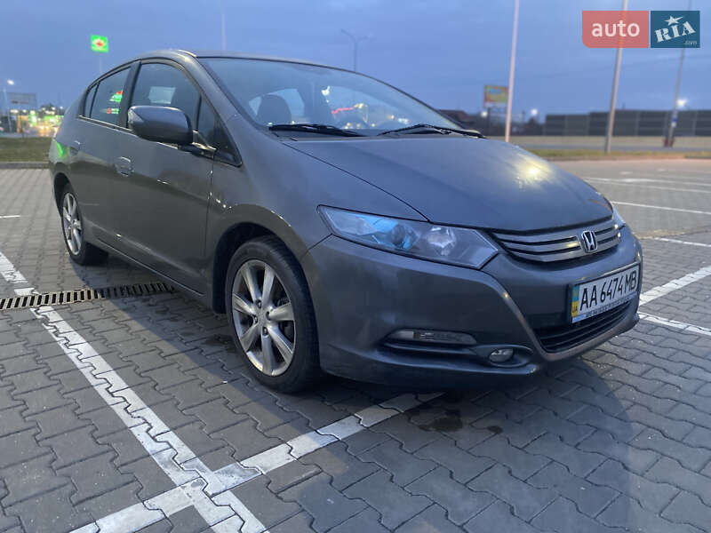 Хэтчбек Honda Insight 2010 в Киеве фото 3 Хэтчбек Honda Insight 2010 в Киеве