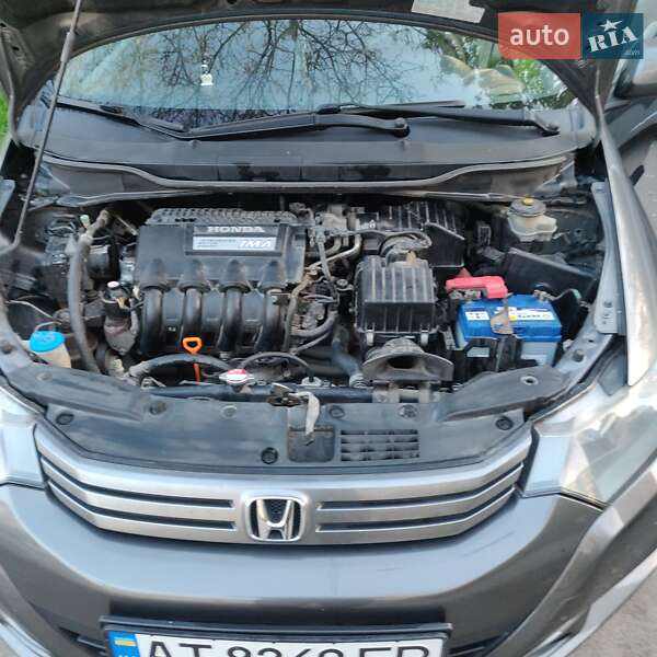 Хэтчбек Honda Insight 2009 в Долине