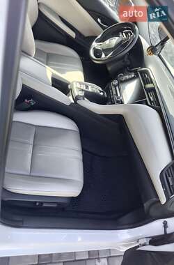 Седан Honda Insight 2018 в 