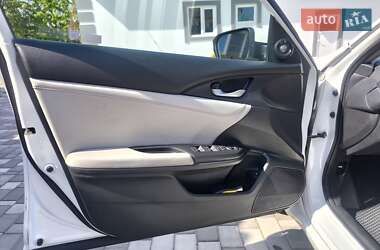 Седан Honda Insight 2018 в 