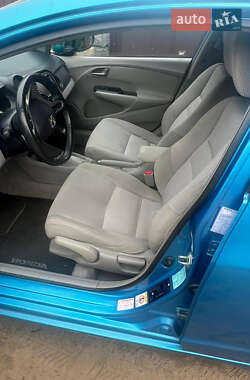 Хэтчбек Honda Insight 2009 в Сарнах