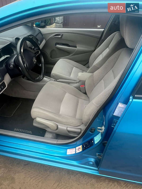 Хэтчбек Honda Insight 2009 в Сарнах