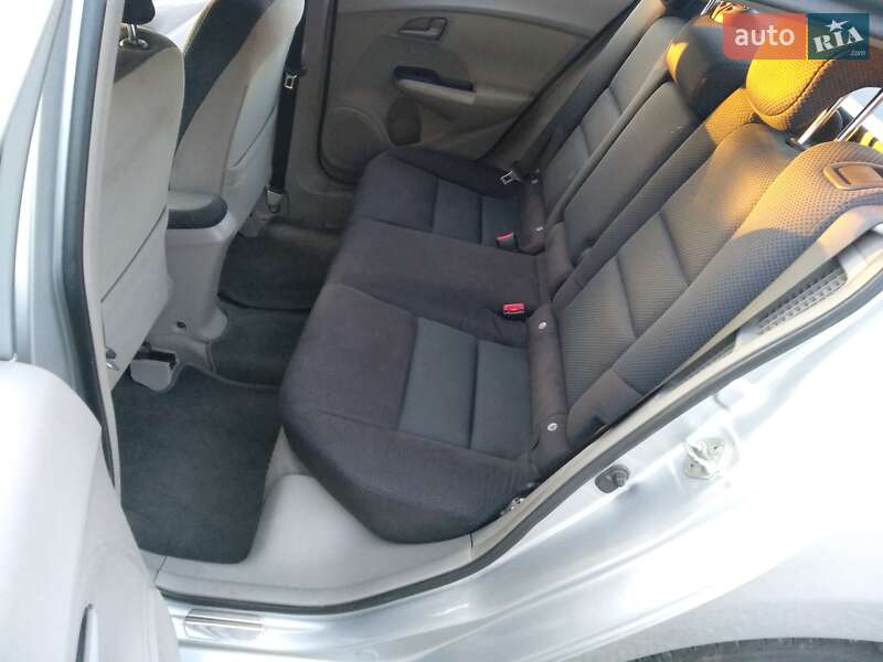 Хетчбек Honda Insight 2010 в Львові