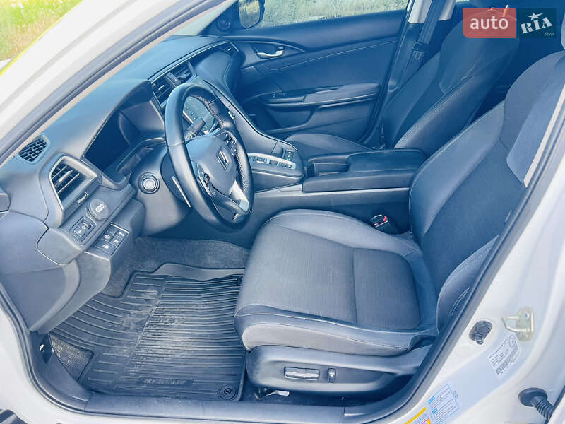 Седан Honda Insight 2020 в Николаеве