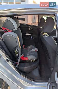Хэтчбек Honda Insight 2012 в 