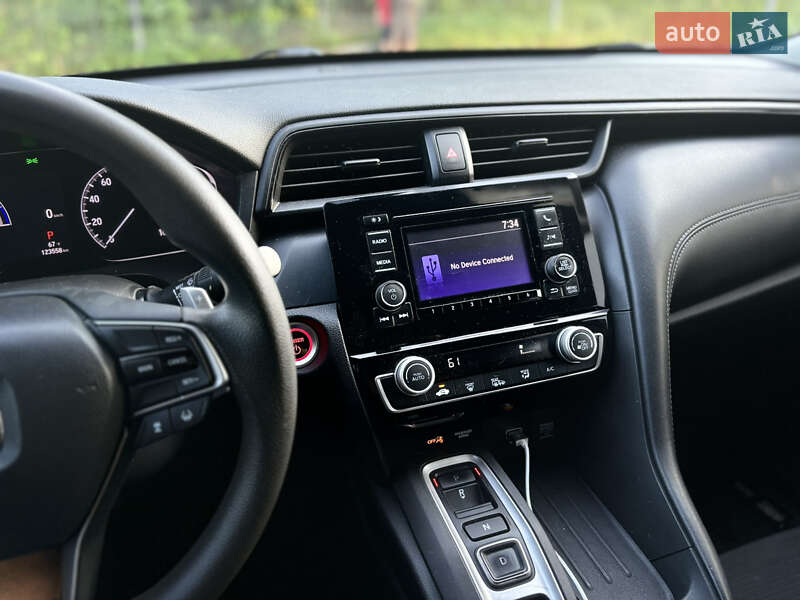 Седан Honda Insight 2018 в Львове