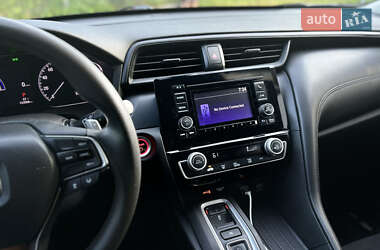 Седан Honda Insight 2018 в 