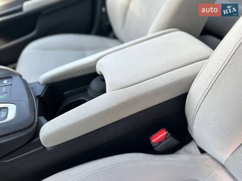 Седан Honda Insight 2018 в Луцке