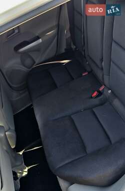 Хэтчбек Honda Insight 2010 в 