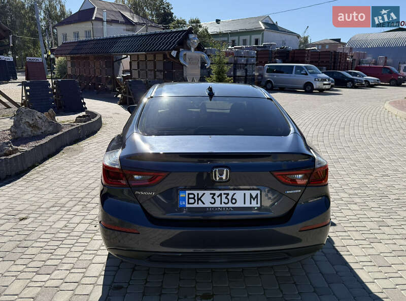 Седан Honda Insight 2018 в Ровно