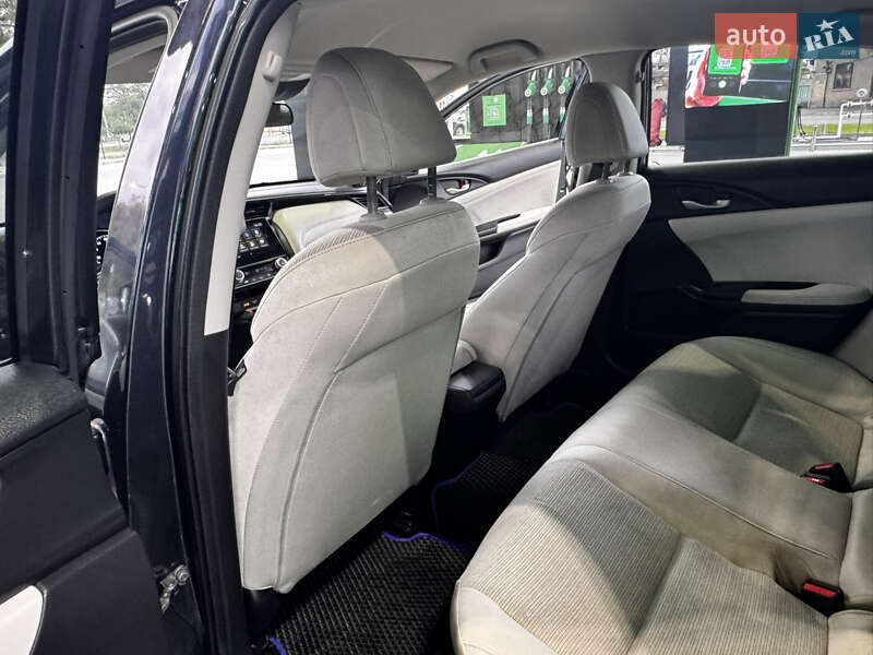 Седан Honda Insight 2019 в Одессе