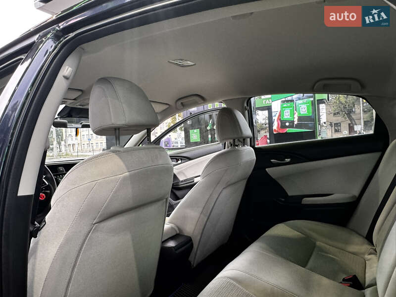 Седан Honda Insight 2019 в Одессе