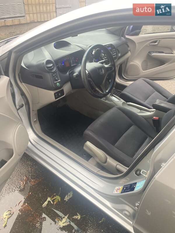 Хэтчбек Honda Insight 2011 в Киеве