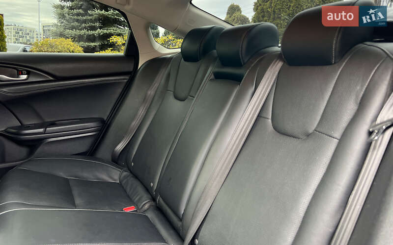 Седан Honda Insight 2019 в Львове