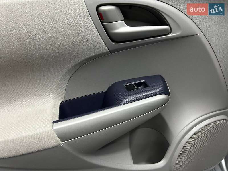 Хетчбек Honda Insight 2010 в Чернівцях фото 17 Хетчбек Honda Insight 2010 в Чернівцях