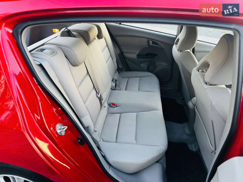 Хетчбек Honda Insight 2010 в Здолбуніві фото 32 Хетчбек Honda Insight 2010 в Здолбуніві