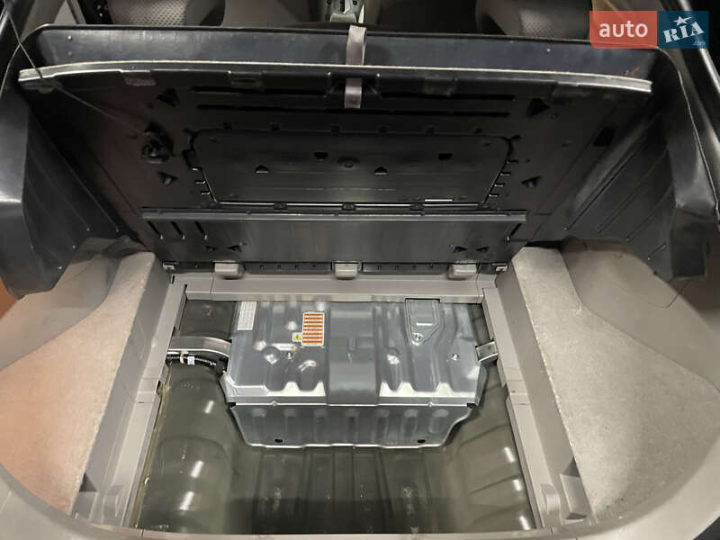 Хэтчбек Honda Insight 2010 в Днепре фото 18 Хэтчбек Honda Insight 2010 в Днепре