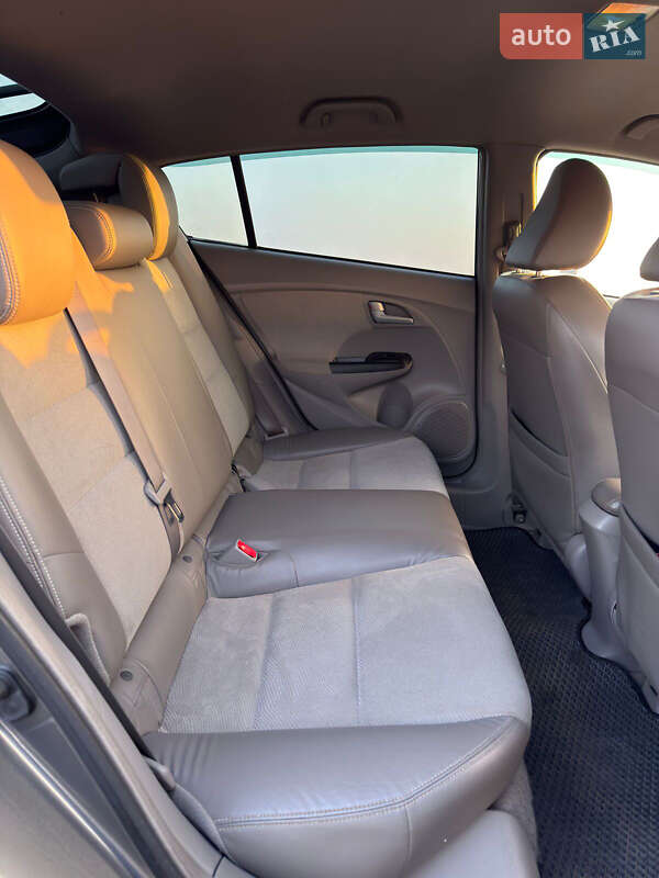 Хэтчбек Honda Insight 2012 в Полтаве