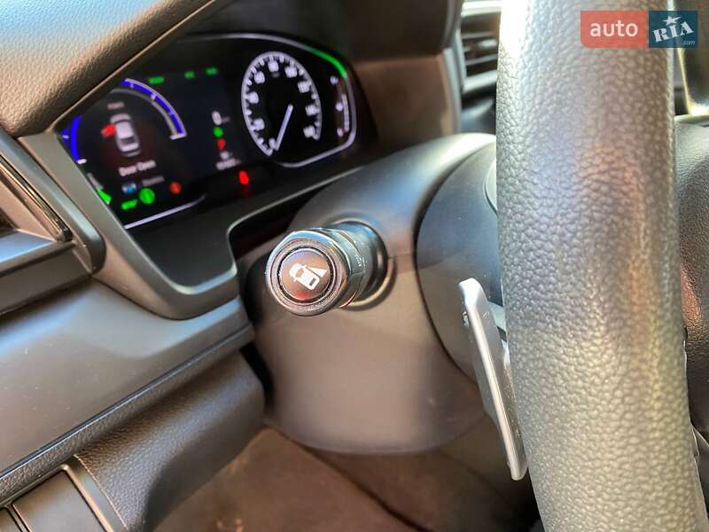 Седан Honda Insight 2018 в Львове