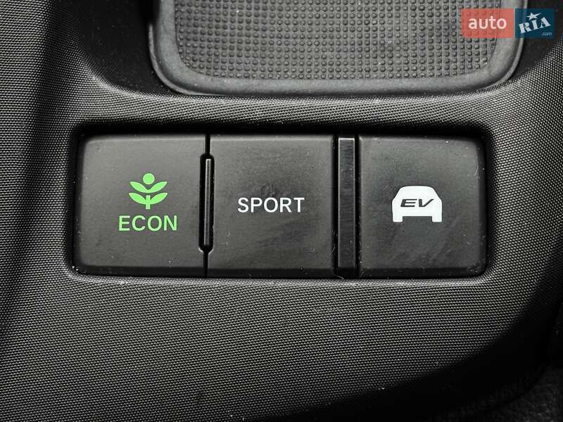 Седан Honda Insight 2018 в Дніпрі