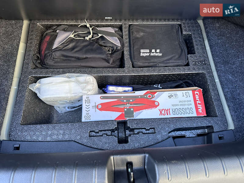 Седан Honda Insight 2020 в Києві