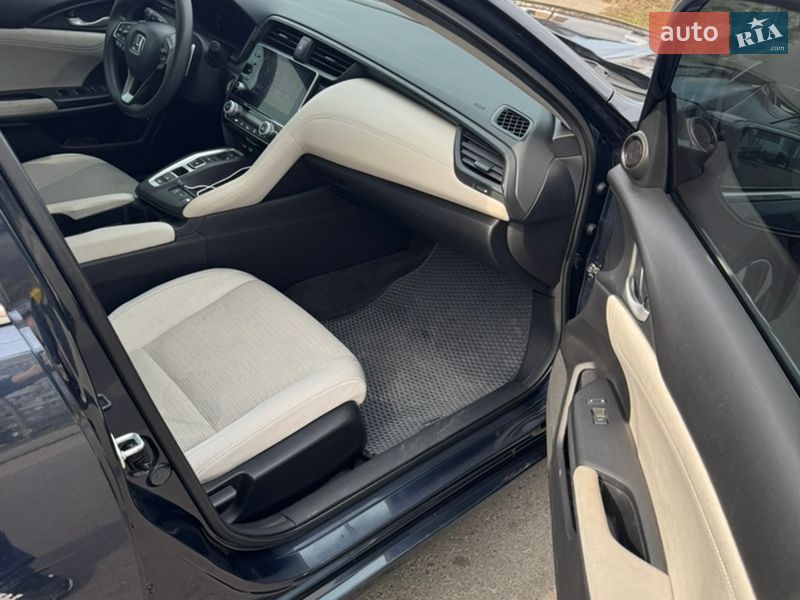 Седан Honda Insight 2021 в Кропивницком