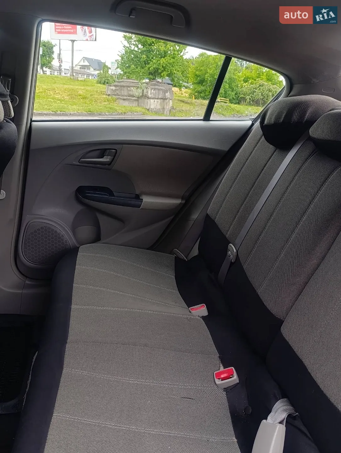 Honda Insight 2009 VIN JHMZE2850AS205032 фото оголошення 9 з 34