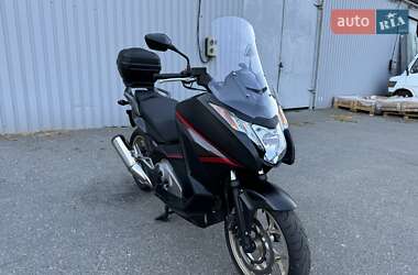 Макси-скутер Honda Integra 750 2015 в 
