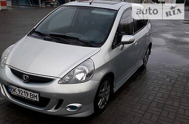 Хэтчбек Honda Jazz 2006 в Ровно