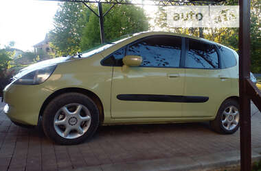 Хэтчбек Honda Jazz 2005 в Черновцах