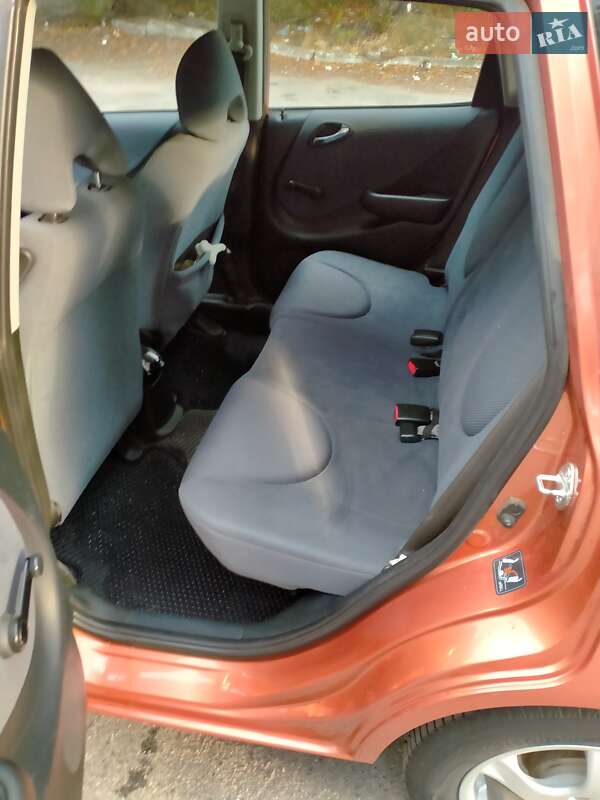 Хэтчбек Honda Jazz 2006 в Желтых Водах