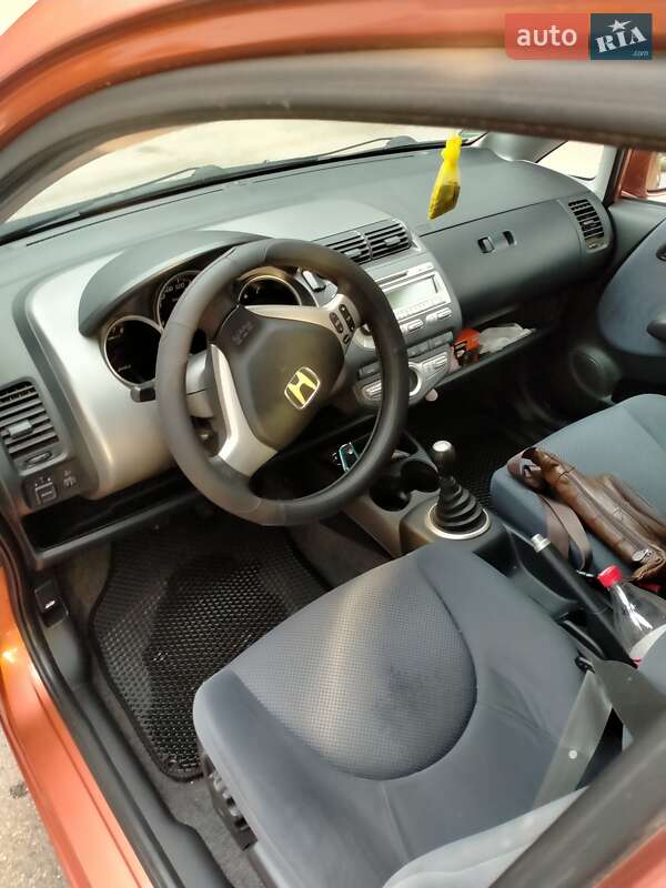 Хэтчбек Honda Jazz 2006 в Желтых Водах