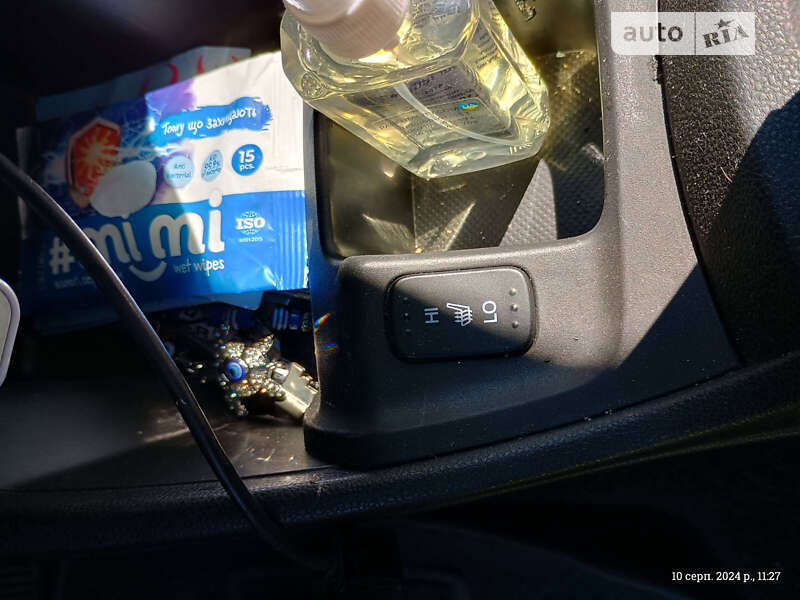 Хэтчбек Honda Jazz 2012 в Ровно фото 19 Хэтчбек Honda Jazz 2012 в Ровно