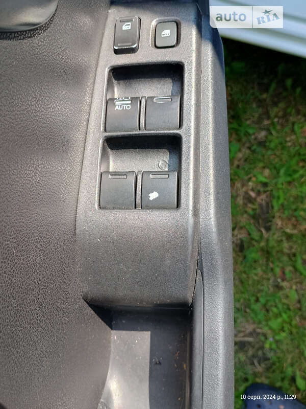 Хэтчбек Honda Jazz 2012 в Ровно фото 20 Хэтчбек Honda Jazz 2012 в Ровно