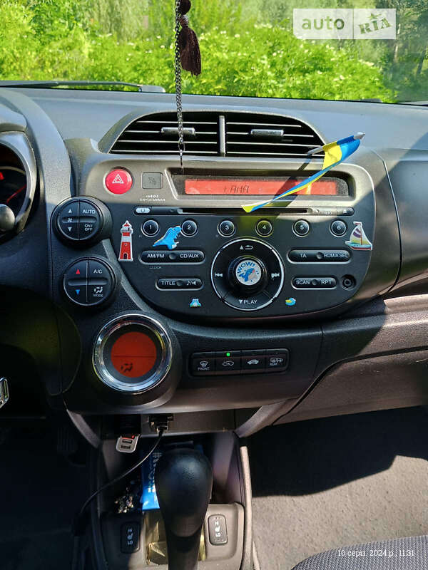 Хэтчбек Honda Jazz 2012 в Ровно фото 23 Хэтчбек Honda Jazz 2012 в Ровно