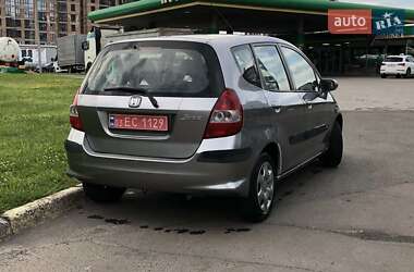 Хэтчбек Honda Jazz 2005 в 
