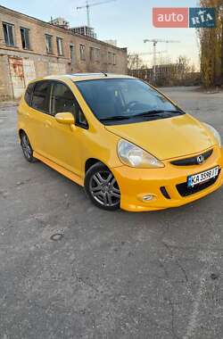 Хэтчбек Honda Jazz 2006 в Киеве