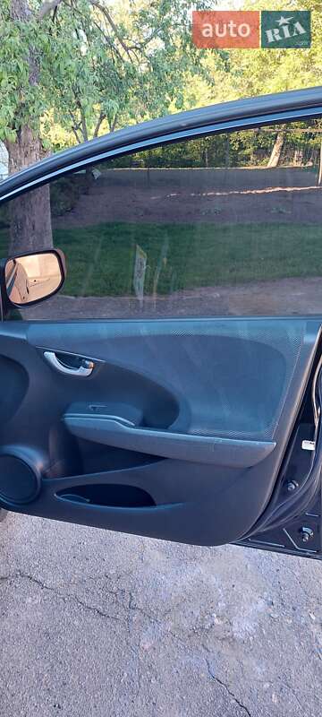 Хетчбек Honda Jazz 2009 в Ромнах