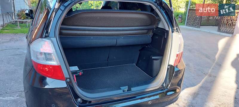 Хетчбек Honda Jazz 2009 в Ромнах