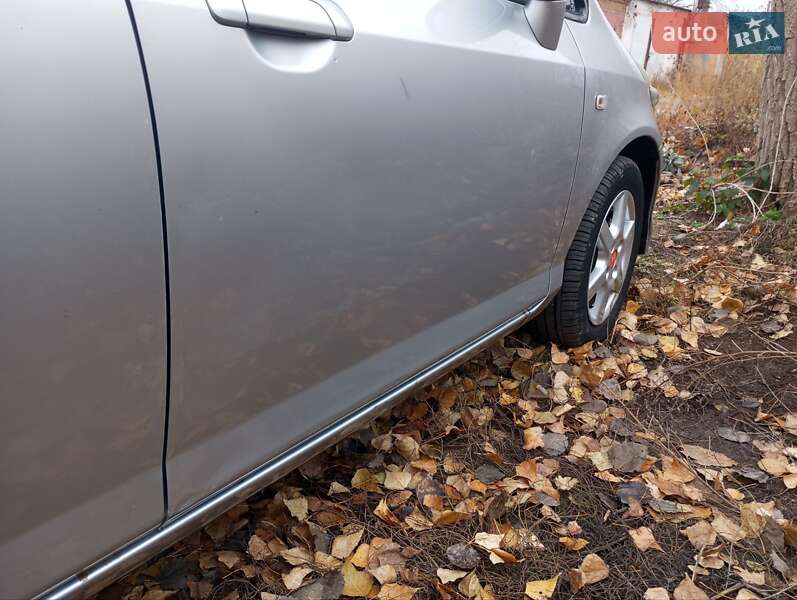 Хетчбек Honda Jazz 2006 в Полтаві