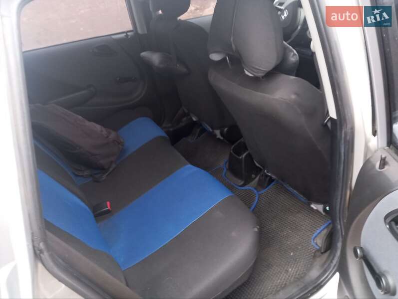 Хетчбек Honda Jazz 2006 в Полтаві