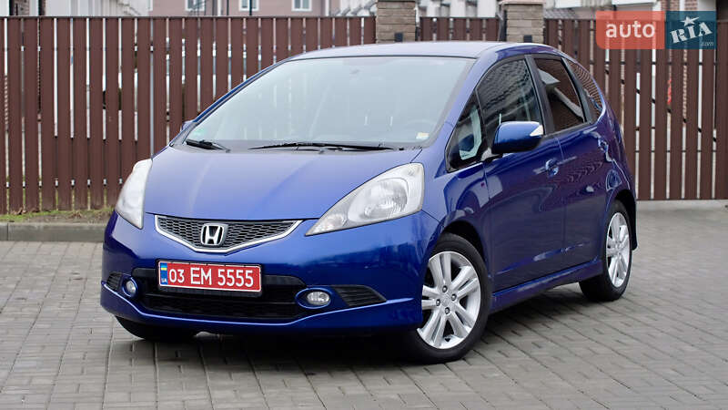 Хэтчбек Honda Jazz 2009 в Черкассах