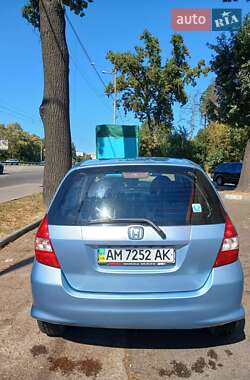 Хэтчбек Honda Jazz 2006 в Киеве